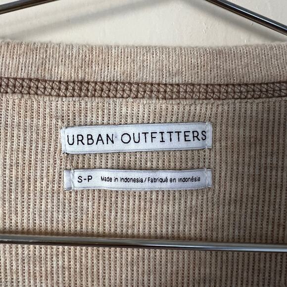 Urban Outfitters UO Farley Button-Up Sweater Cardigan Top Size S - Picture 5 of 8